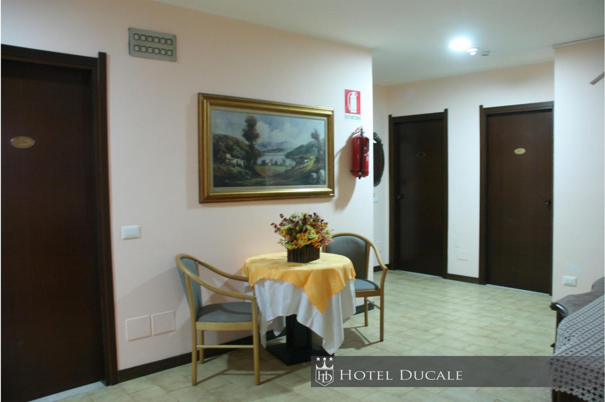 Hotel Ducale Vigevano Eksteriør bilde
